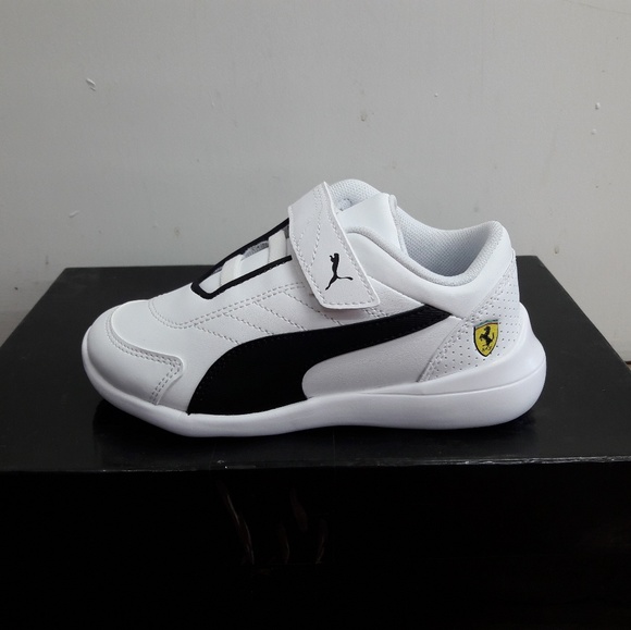 Puma - Picture 3 of 5